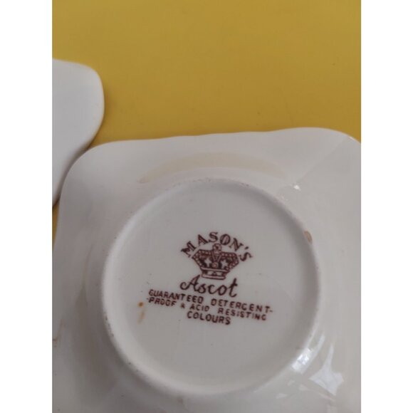 Vintage Mason's Ascot Pattern Ashtrays(set of 2) 3 1/2" x 3 1/2" - Picture 5 of 9